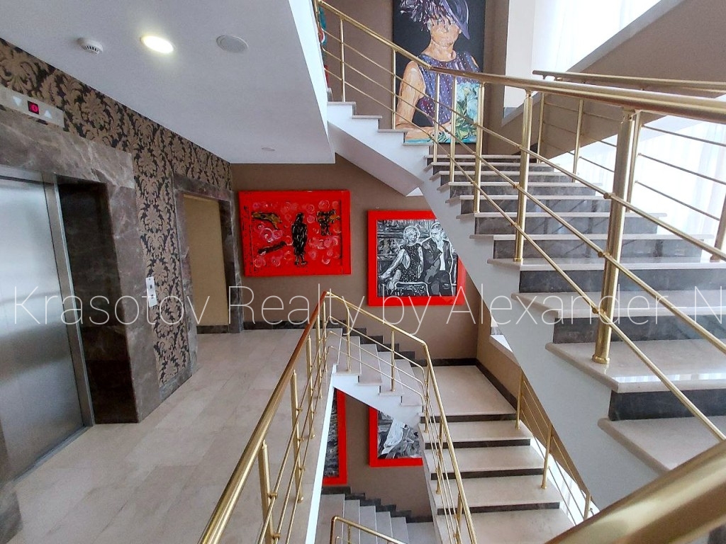 продажа трехкомнатной квартиры номер A-174235 в Приморском районе, фото номер 20